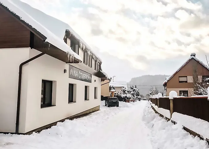 Na čtvrtích Aparthotel 3*